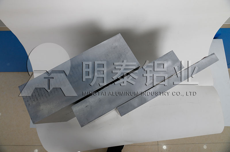 想買散熱片_電暖氣外殼用3004鋁板需要多少錢，性價(jià)比怎樣