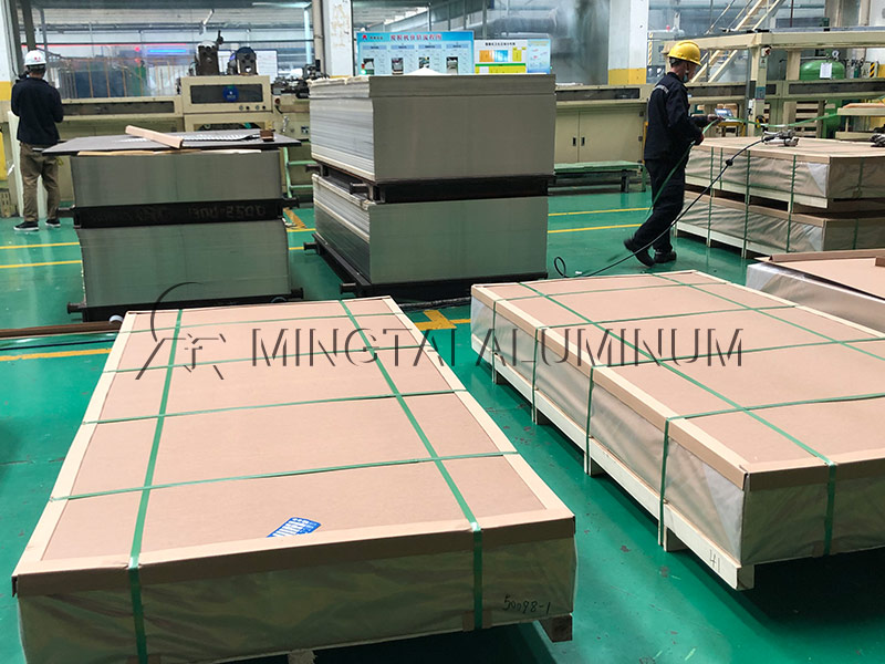 食品模具用鋁板對于中厚鋁板衛(wèi)生標(biāo)準(zhǔn)有啥要求？