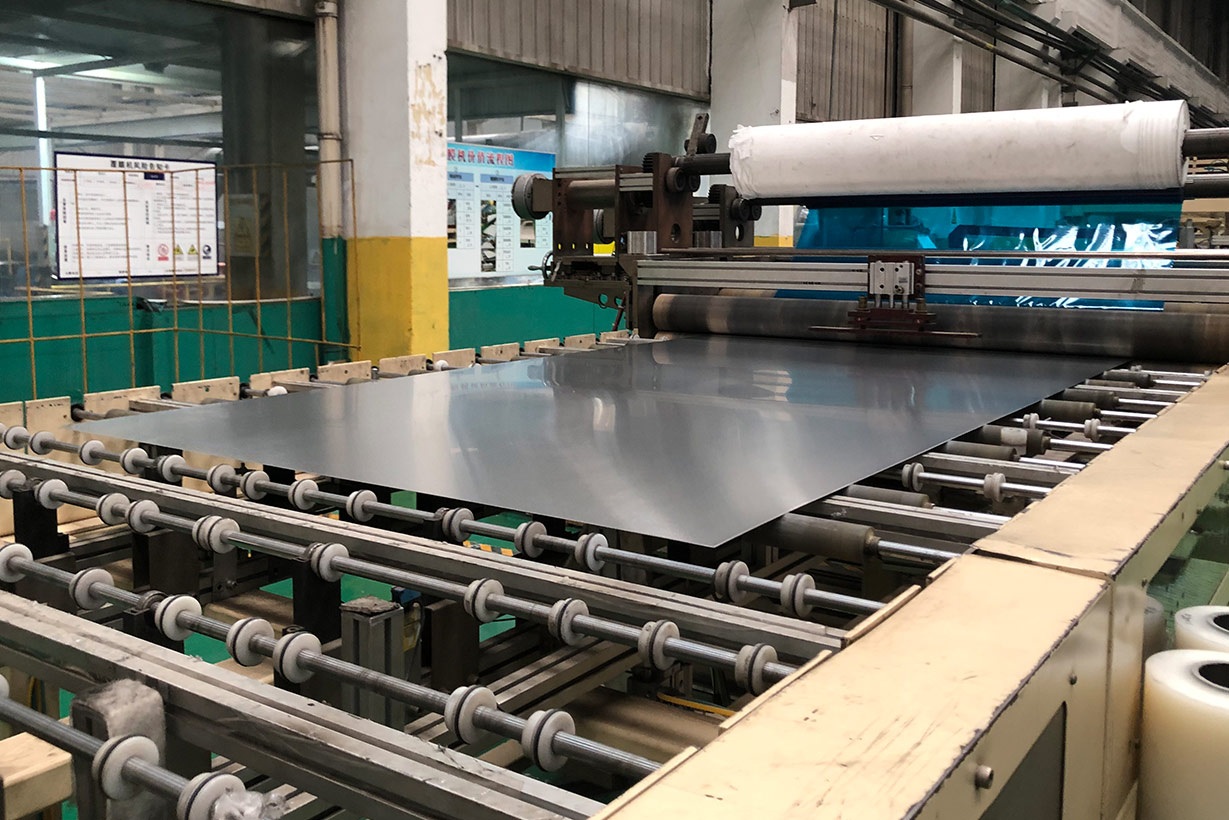 貨源廠家3005耐腐蝕鋁板 燈頭料用3005鋁板性能優(yōu)良_價格低 貨源廠家3005耐腐蝕鋁板 燈頭料用3005鋁板性能優(yōu)良_價格低