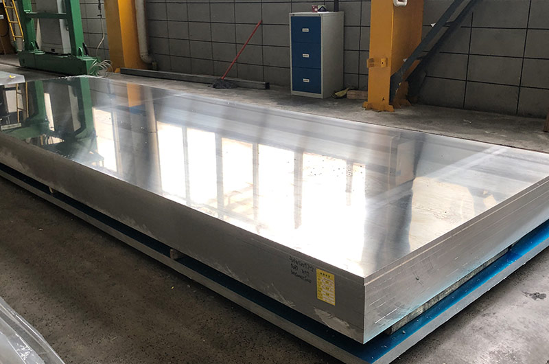 河南明泰鋁業(yè)模具鋁板原材料5052鋁板、6061鋁板