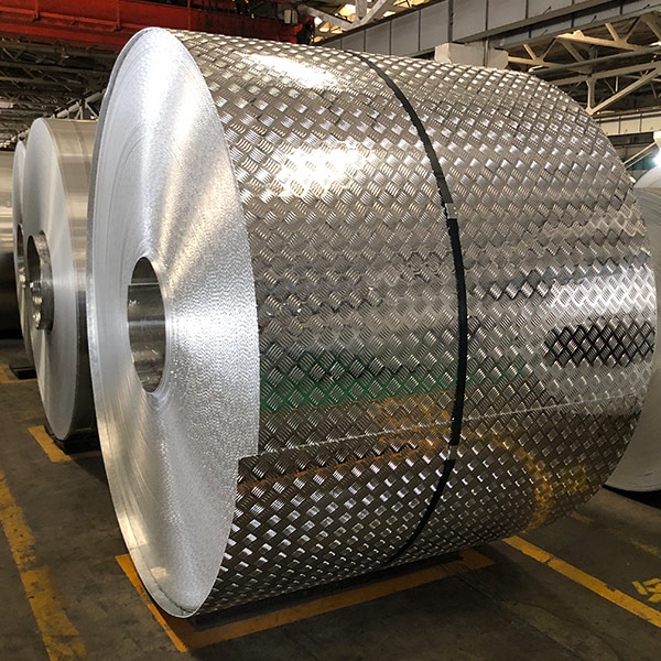 5754h114五條筋花紋板_車廂防滑鋁板_明泰鋁業(yè)直銷廠家 5754h114五條筋花紋板_車廂防滑鋁板_明泰鋁業(yè)直銷廠家